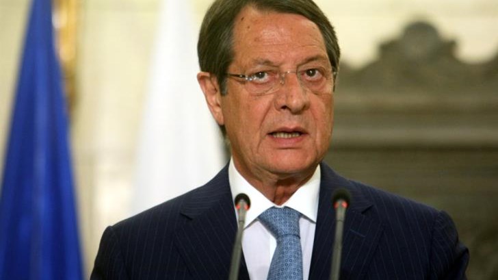 Ο Αναστασιάδης στην κηδεία του Κωνσταντίνου Μητσοτάκη