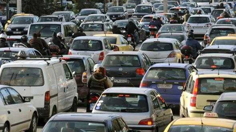 Καραμπόλα 5 αυτοκινήτων στον Κηφισό – Μεγάλες καθυστερήσεις