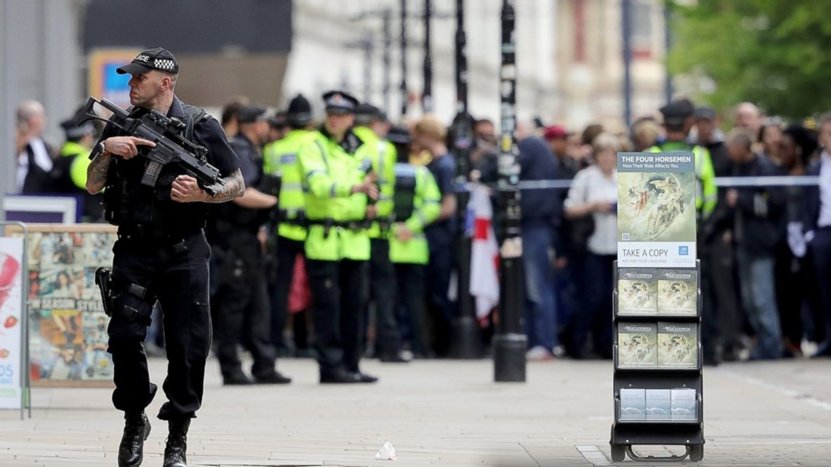 Νέες συλλήψεις υπόπτων για το μακελειό στο Μάντσεστερ – Στους 11 οι συλληφθέντες