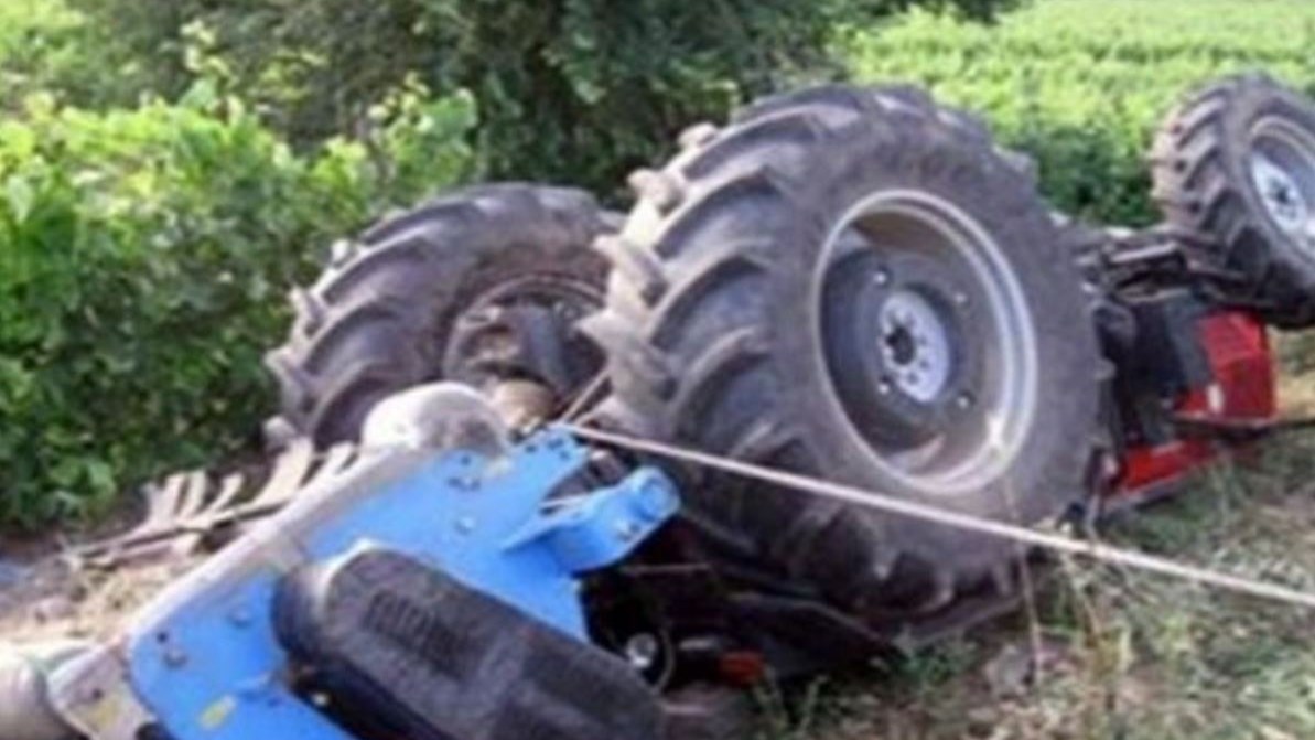 Ηλικιωμένος αγρότης καταπλακώθηκε από το τρακτέρ του