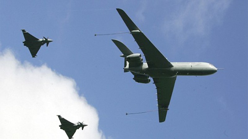 Daily Mail: Ρωσικό αεροσκάφος πλησίασε τις ακτές της Βρετανίας