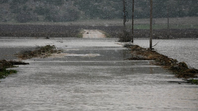 Υπερχείλισε ο Γαλλικός ποταμός στη περιοχή της Σίνδου