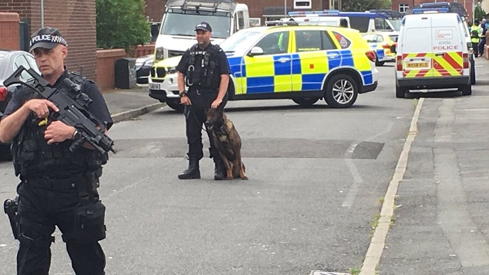 Έκρηξη σε σπίτι στο Μάντσεστερ – ΤΩΡΑ