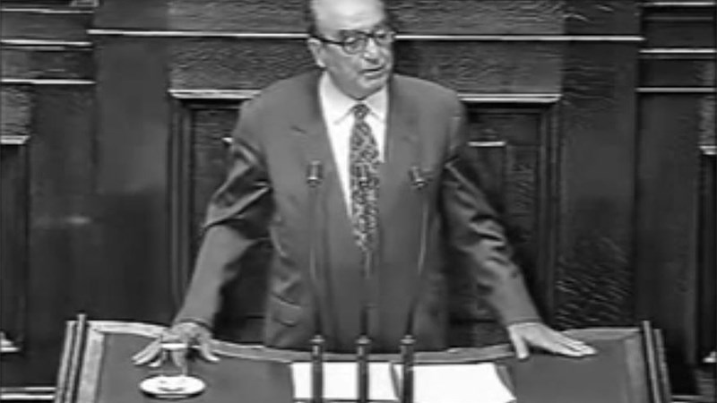 Όταν ο Κωνσταντίνος Μητσοτάκης προειδοποιούσε το 1994 ότι η Ελλάδα θα προσφύγει στο ΔΝΤ – BINTEO