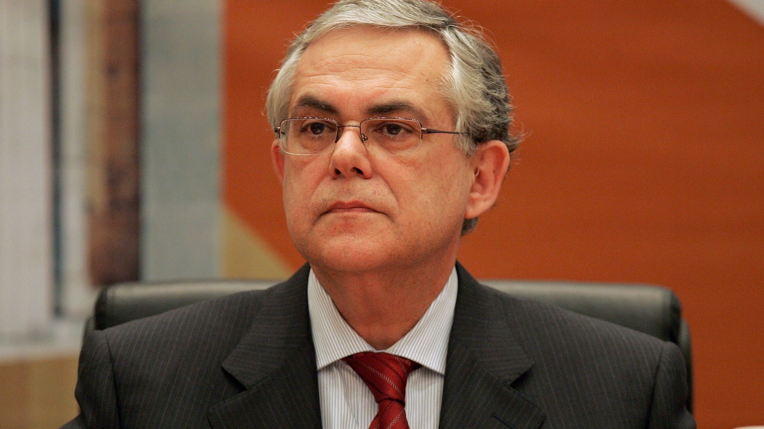 Το νέο ιατρικό ανακοινωθέν για τον Λουκά Παπαδήμο