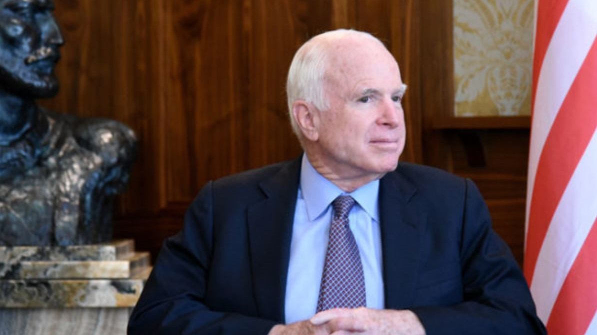 Μακέιν: Μεγαλύτερη απειλή ο Πούτιν από το Ισλαμικό Κράτος