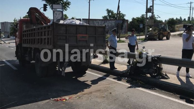 Τραγωδία στην άσφαλτο – Νεκρός 28χρονος διανομέας – ΦΩΤΟ