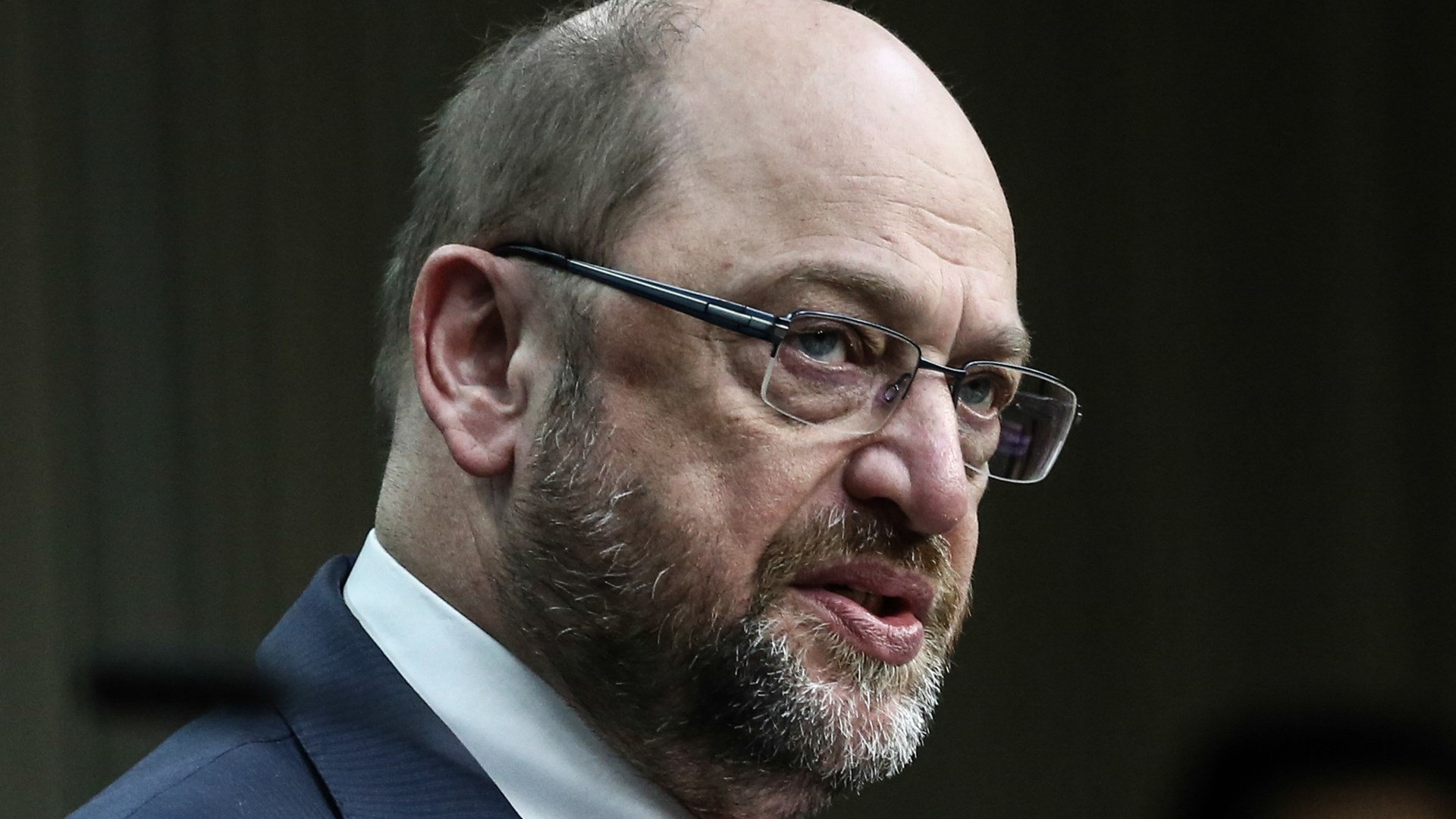 Έξαλλος ο Σουλτς με τον Τραμπ: Είναι «καταστροφέας των δυτικών αξιών»