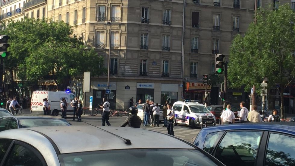 Λήξη συναγερμού στο Παρίσι – Δεν βρέθηκαν εκρηκτικά στο λεωφορείο – ΤΩΡΑ