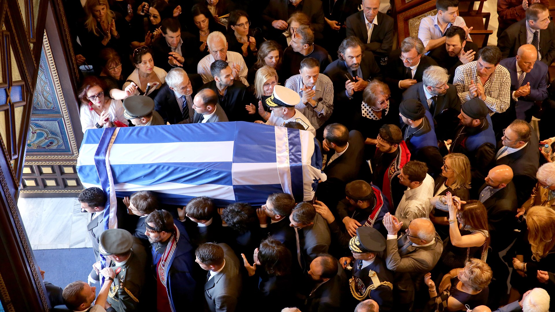 Το τελευταίο αντίο στον Κωνσταντίνο Μητσοτάκη – ΦΩΤΟ – ΒΙΝΤΕΟ