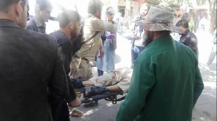 Εννέα νεκροί και δεκάδες τραυματίες από την ισχυρή έκρηξη στην Καμπούλ