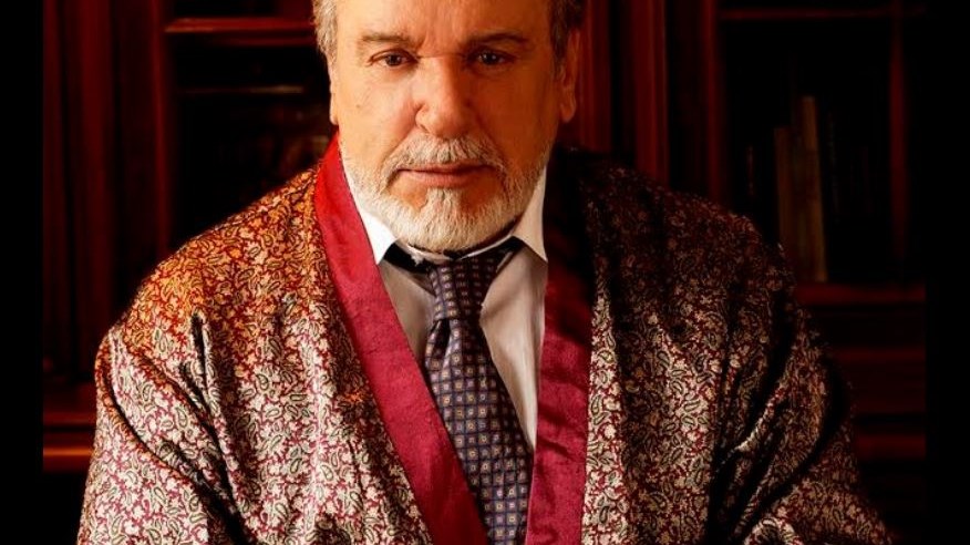 Ο Χαλκιάς περιοδεύει με έναν… Επικήδειο