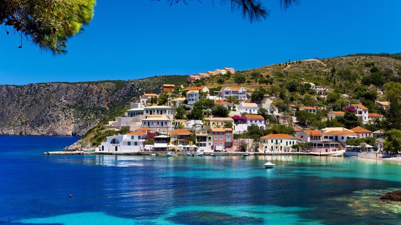 Τα 10 καλύτερα μέρη για να επισκεφτείς στην Ελλάδα