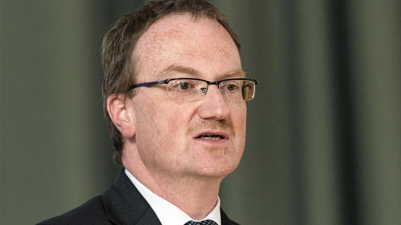 Γερμανός «σοφός»: Έχουμε ταχθεί κατά της ελάφρυνσης του χρέους-Η κατάσταση δεν είναι τόσο σοβαρή όσο την παρουσιάζει το ΔΝΤ