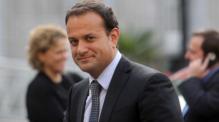 Γιος Ινδού μετανάστη ο πρωθυπουργός της Ιρλανδίας – Τι είχε δηλώσει για τις σεξουαλικές του προτιμήσεις