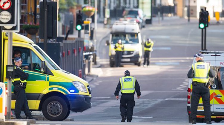 Ο βρετανικός Τύπος για την επίθεση στο Λονδίνο – ΦΩΤΟ