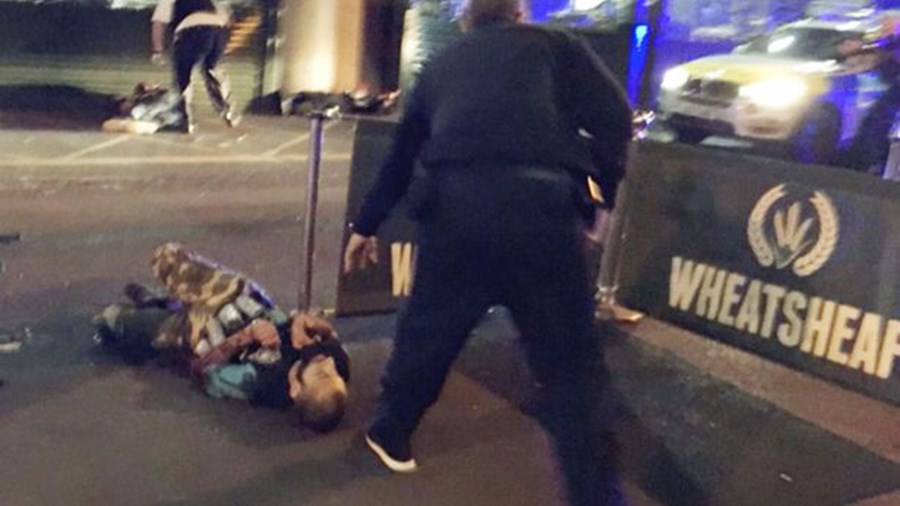 Ένας από τους δράστες της επίθεσης στο Λονδίνο φορούσε την εμφάνιση της  Άρσεναλ