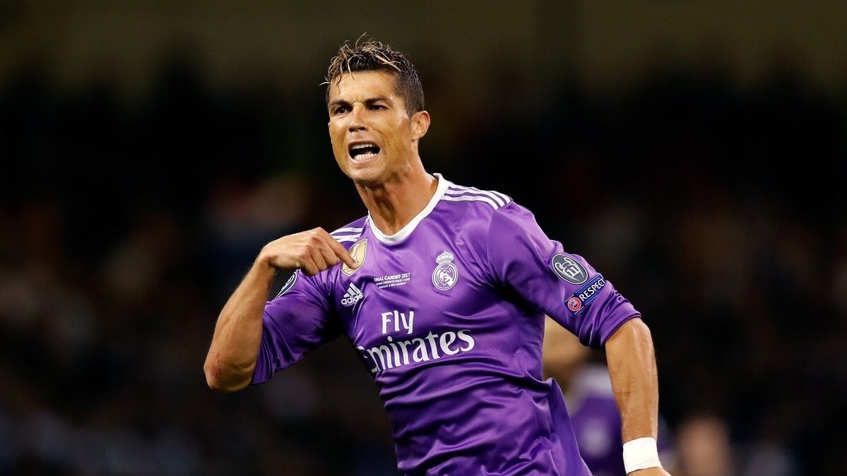 Η μητέρα του Ρονάλντο πανηγυρίζει για τα 4 Champions League του γιου της – ΦΩΤΟ