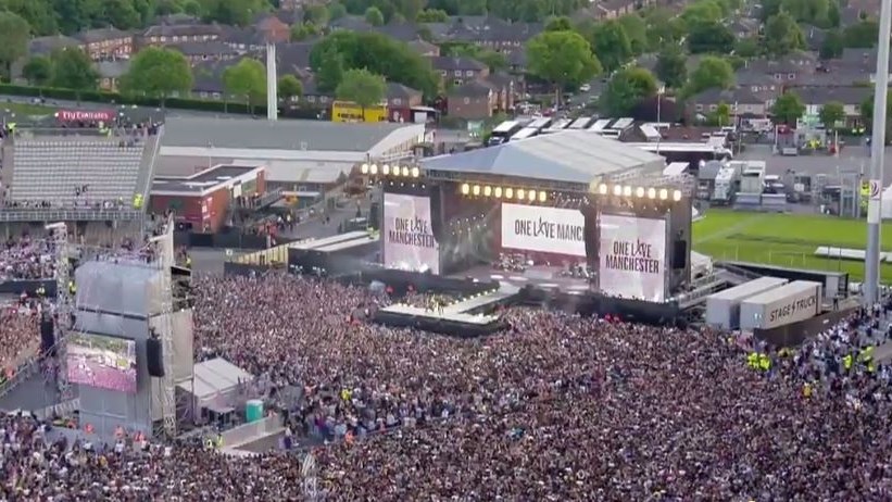 Live: Η συναυλία της Aριάνα Γκράντε για τα θύματα του μακελειού στο Μάντσεστερ