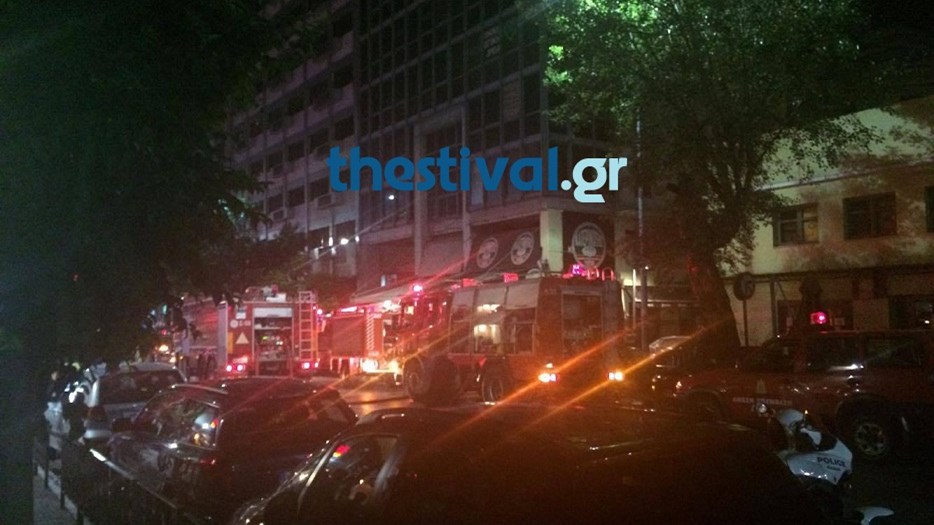 Εικόνες από το σημείο, όπου τέθηκε υπό πλήρη έλεγχο η φωτιά στη Θεσσαλονίκη