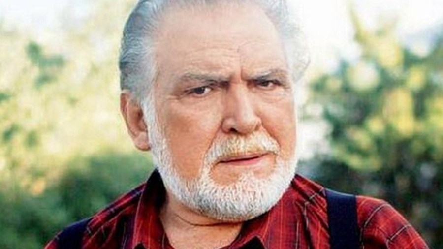 Σάλος με τη δήλωση του Καζάκου για τους Έλληνες που μεταναστεύουν – ΒΙΝΤΕΟ