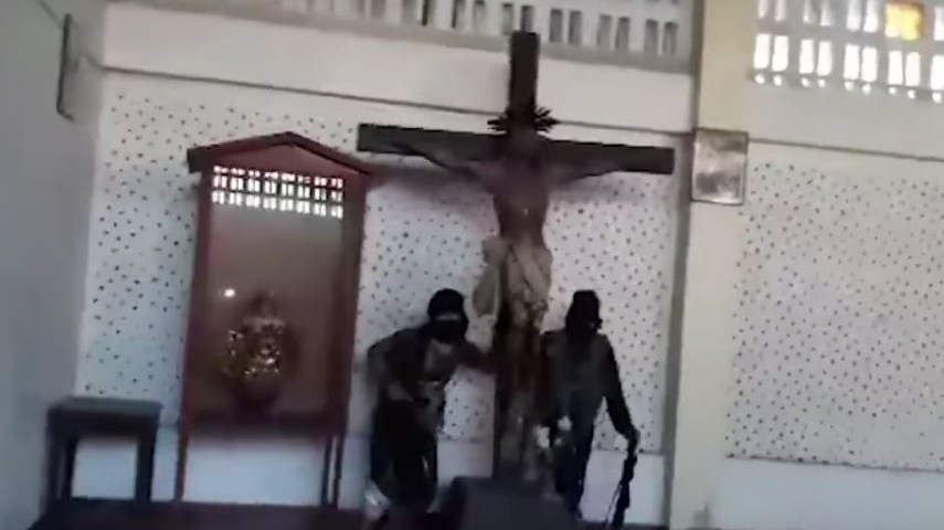Τζιχαντιστές κατέστρεψαν Καθολική εκκλησία στις Φιλιππίνες – ΒΙΝΤΕΟ