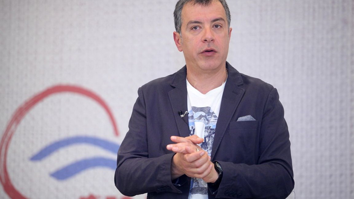 Ο διάλογος του Θεοδωράκη με τον μαθητή από τα Χανιά για τις πανελλαδικές εξετάσεις