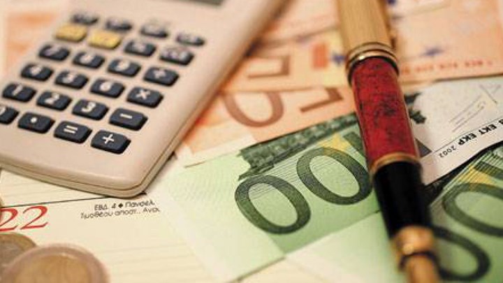 Πρωτογενές πλεόνασμα 2,625 δισ. ευρώ στο πρώτο τετράμηνο – Πόσο αυξήθηκαν οι εισφορές
