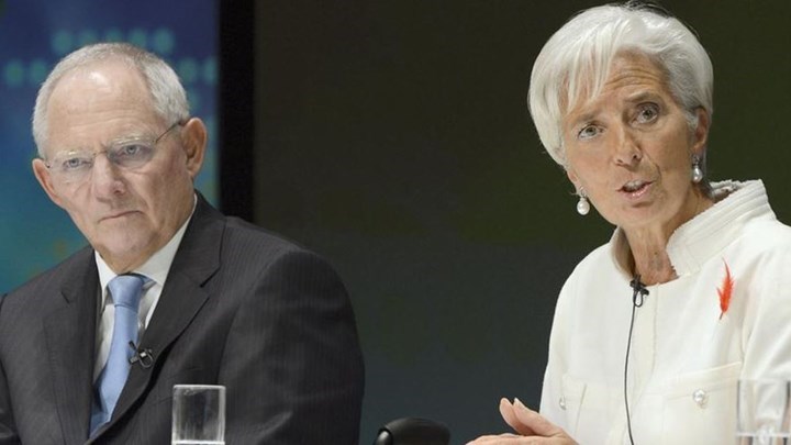 SZ: Στο χέρι του Σόιμπλε ένας συμβιβασμός με την Αθήνα