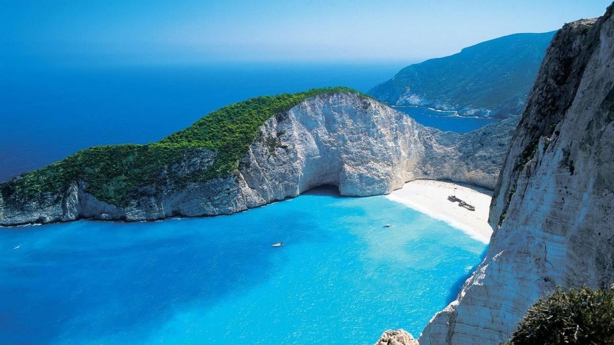 Ποιες ελληνικές παραλίες έχουν “κατακτήσει” το Instagram;