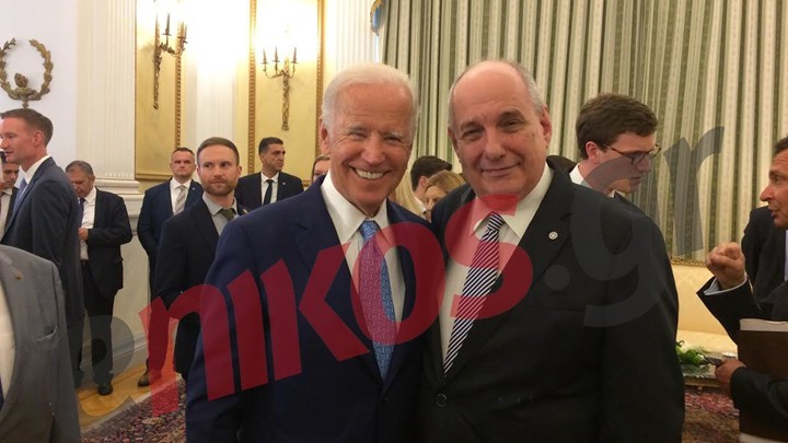 Κουίκ στον Realfm 97,8: Ο διάλογός μου με τον αντιπρόεδρο του Ομπάμα – Γιατί ανταλλάξαμε γραβάτες