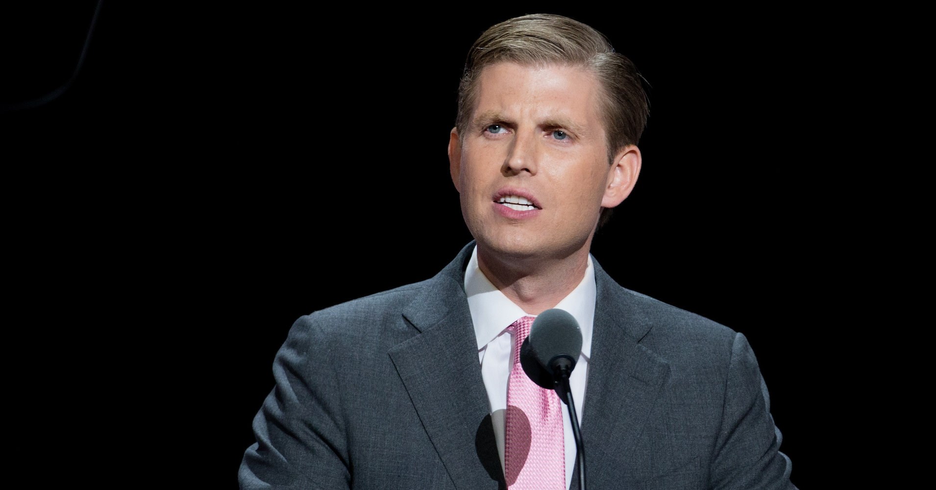 Το ξέσπασμα του Έρικ Τραμπ για τους επικριτές του πατέρα του: «Δεν είναι άνθρωποι»