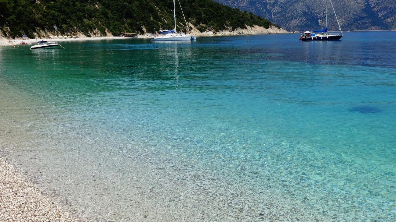 Ελληνικό νησί στους κορυφαίους προορισμούς για περπάτημα