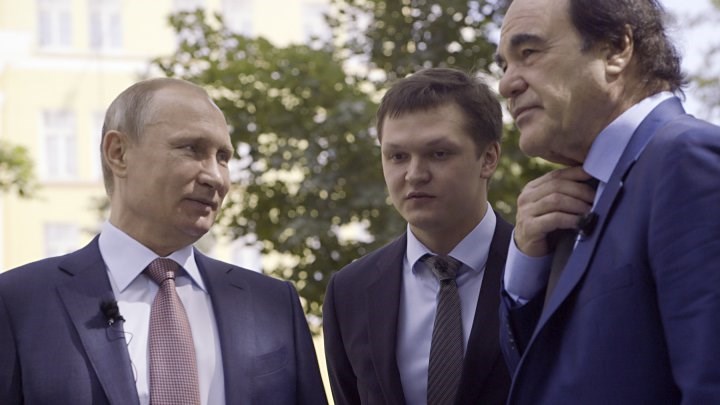 Πούτιν: «Ο γερουσιαστής Μακέιν ζει σε παλιές εποχές»