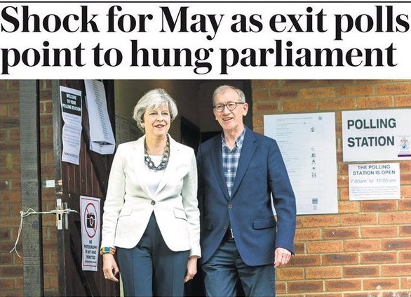 «Η Μέι έχασε το μεγάλο της στοίχημα – Η Βρετανία κρέμεται από μια κλωστή» – ΦΩΤΟ