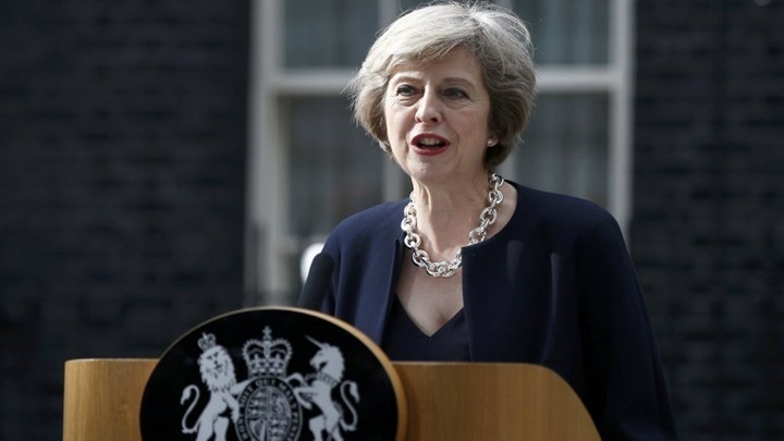 Διαβουλεύσεις Μέι για κυβερνητική συνεργασία