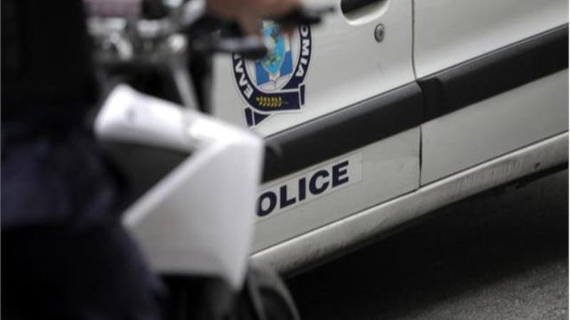 Σε εξέλιξη έρευνες της ΕΛ.ΑΣ σε σπίτια στο Μενίδι – ΤΩΡΑ