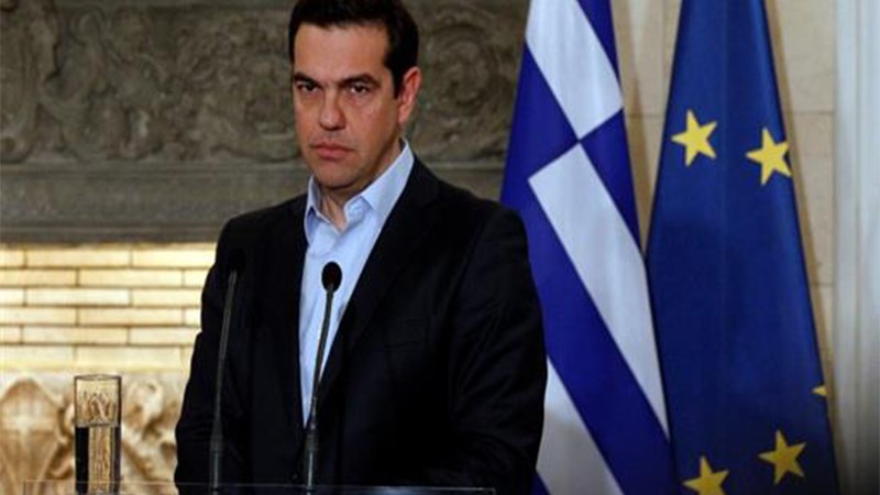 Συμβιβαστική πρόταση κομίζει ο απεσταλμένος του Μακρόν – Με Τουσκ και Γιούνκερ ξεκινά νέο γύρο τηλεφωνημάτων ο Τσίπρας