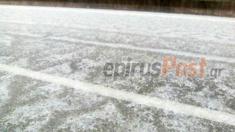 “Εξαφανίστηκε” η Εγνατία Οδός από το χαλάζι στα Ιωάννινα – ΦΩΤΟ