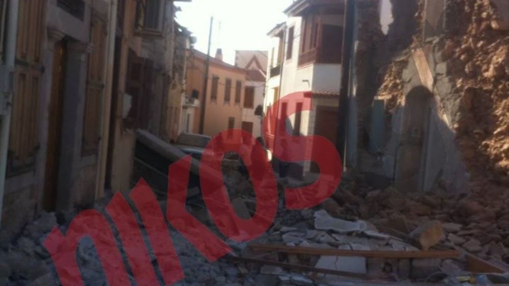 Μυτιλήνη – Εκκενώθηκε το χωριό Βρίσα