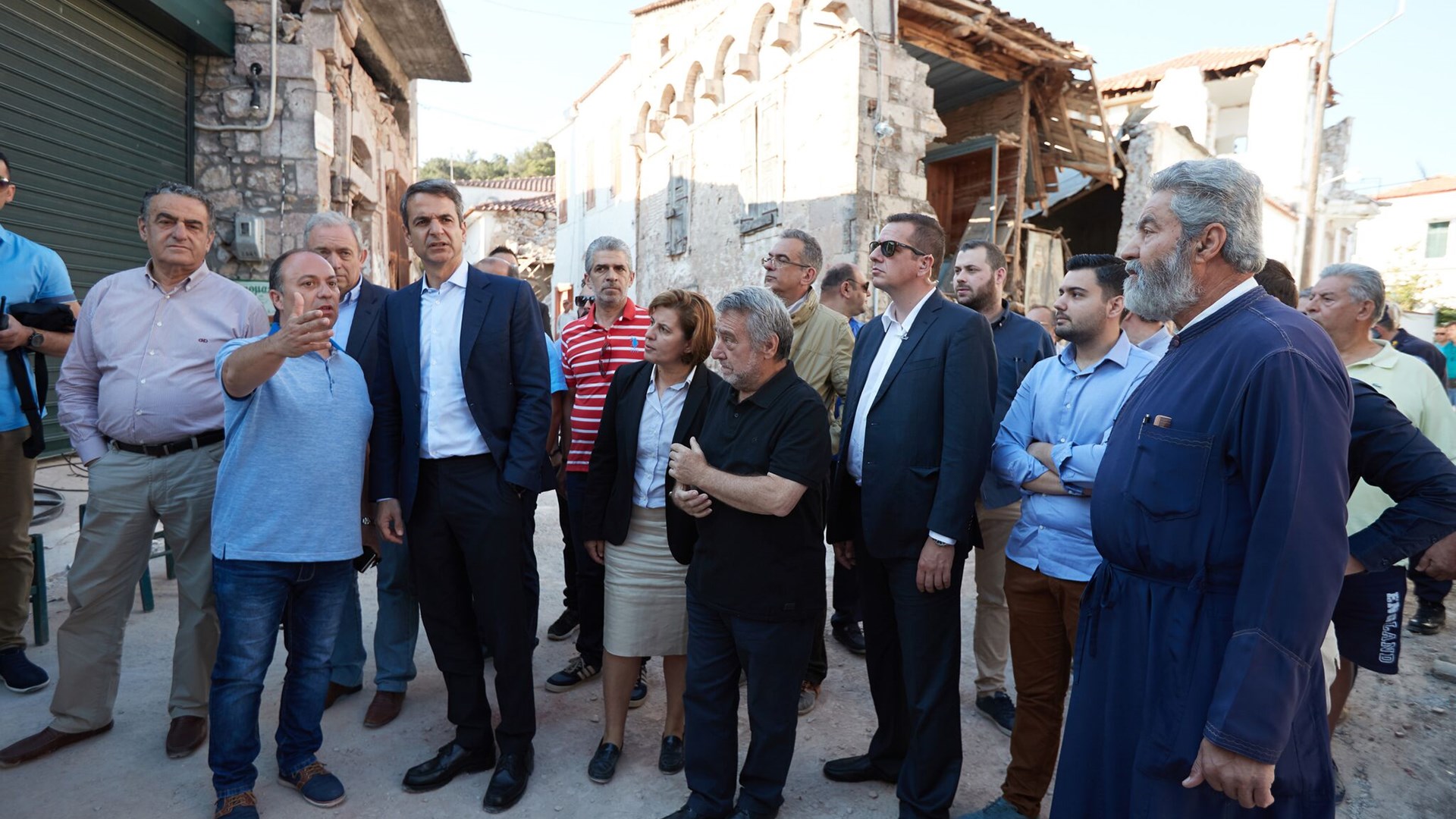 Στις σεισμόπληκτες περιοχές της Λέσβου ο Μητσοτάκης – ΒΙΝΤΕΟ – ΦΩΤΟ