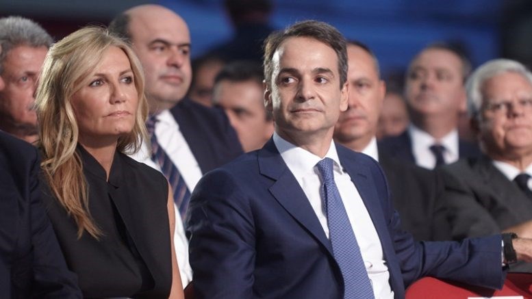 Διευκρινίσεις από τον Μητσοτάκη για το πόθεν έσχες ζητά η Βουλή