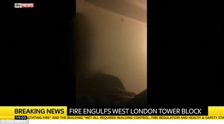 Συγκλονιστικές εικόνες μέσα από τον φλεγόμενο πύργο στο Λονδίνο – ΒΙΝΤΕΟ