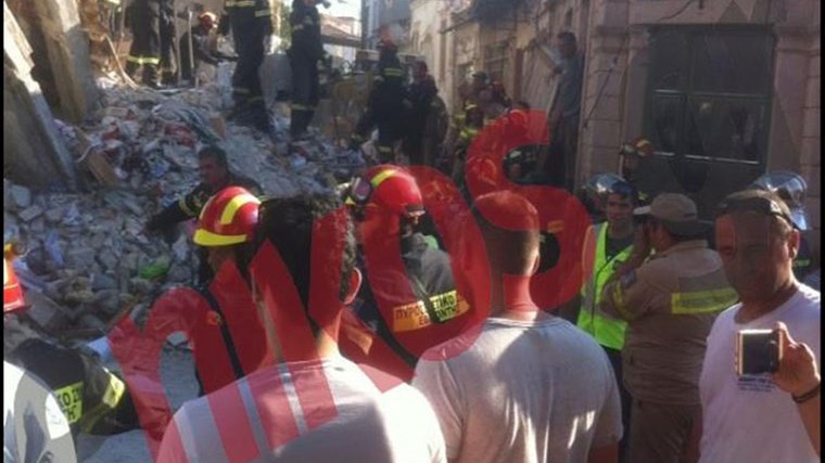 Το σκυλάκι της άτυχης γυναίκας στη Λέσβο έψαχνε στα χαλάσματα για να τη βρει