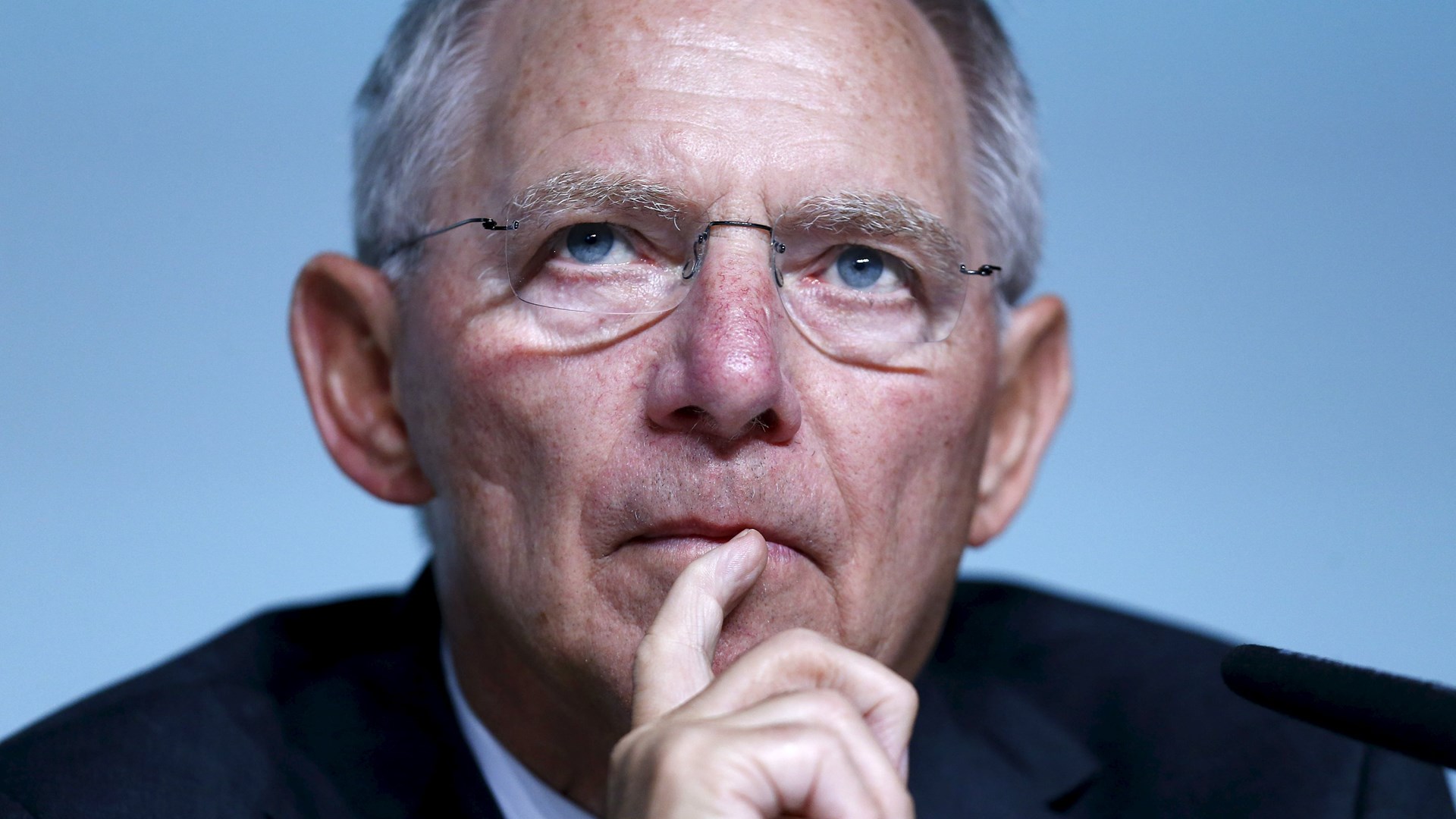 Στο στόχαστρο των γερμανικών ΜΜΕ ο Σόιμπλε – Τι του καταλογίζουν για τη συμφωνία με την Ελλάδα