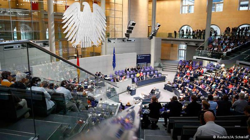 Στην Ολομέλεια της γερμανικής βουλής η απόφαση του Eurogroup;