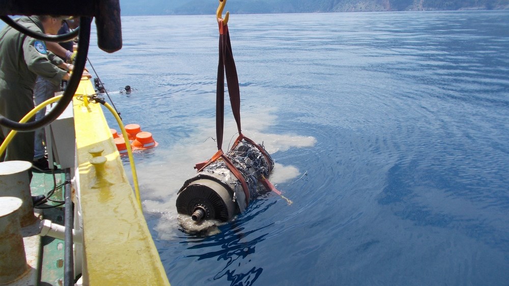 Βρήκαν τα συντρίμμια του Mirage σε βάθος 580 μέτρων – ΦΩΤΟ – ΒΙΝΤΕΟ