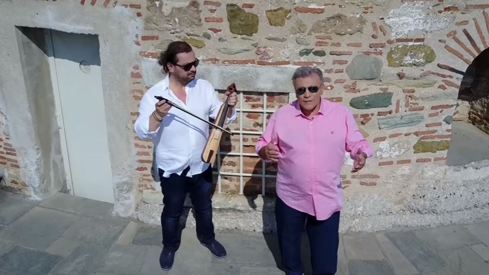 Πώς σχολίασε ο Παναγιώτης Ψωμιάδης τη συμμετοχή του σε…βιντεοκλίπ – ΒΙΝΤΕΟ