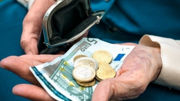 Χάος για 70.000 συνταξιούχους: Επιστρέψτε τις επικουρικές