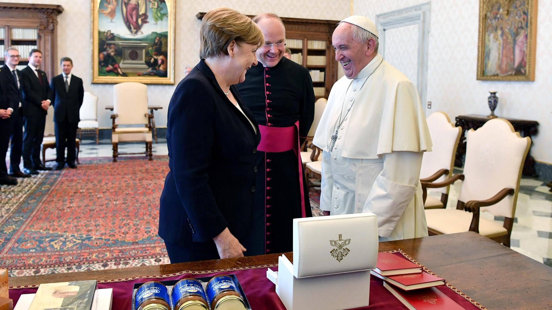 Συνάντηση του Πάπα Φραγκίσκου με τη Μέρκελ – ΦΩΤΟ
